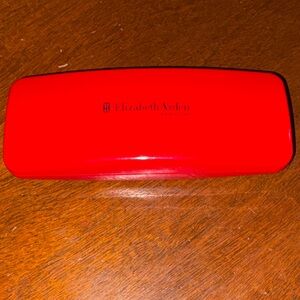Elizabeth Arden Vibrant Red Hard Eyewear Case